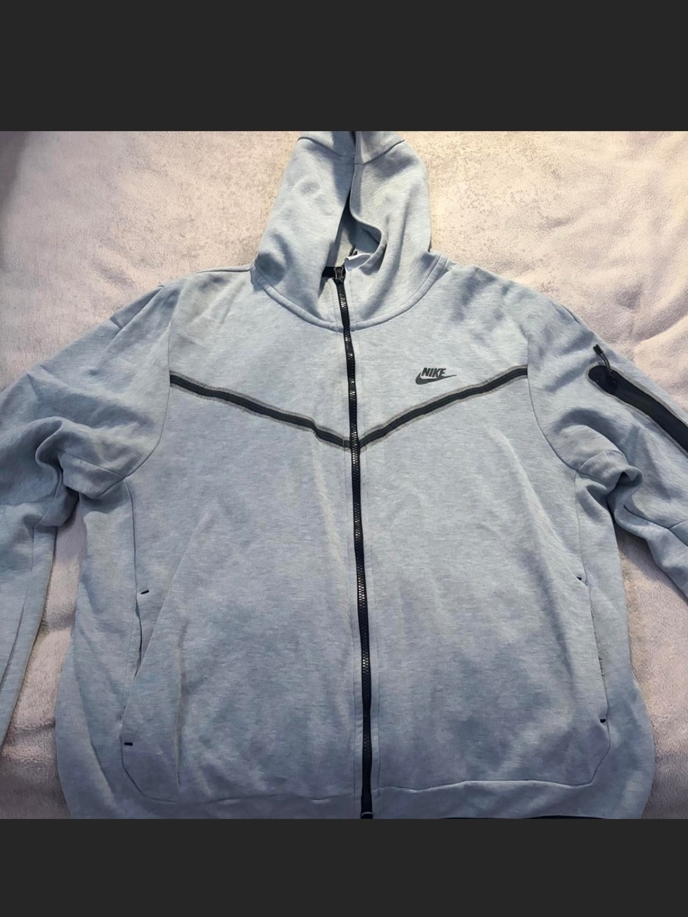 Nike Men’s Light Gray Full-Zip XL Windbreaker Hoodie